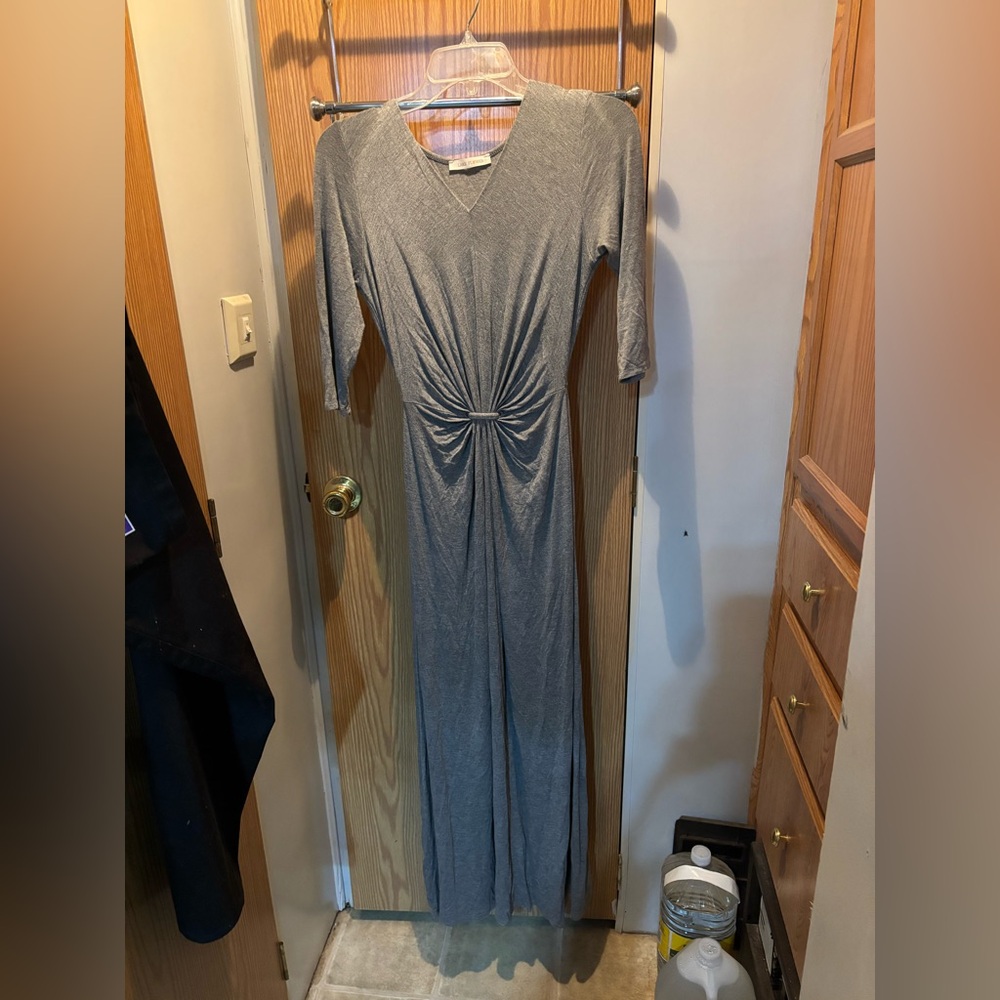 Lake Flower Elegant Gray Maxi Dress